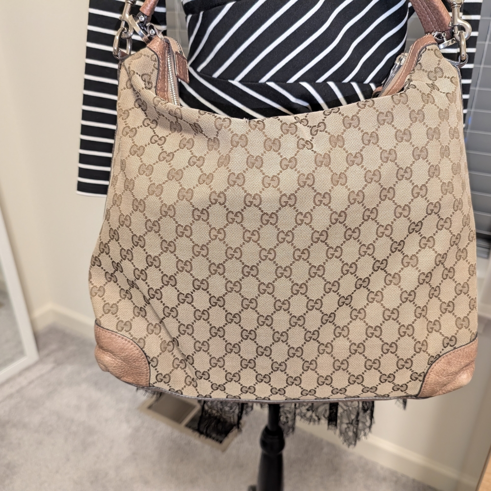 Gucci Brown and Cream Monogram Shoulder Bag - Picture 5 of 16